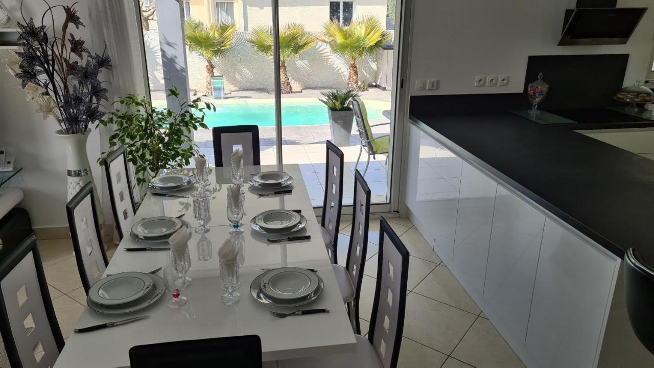 Villa Piscine De La Garrigue Florensac Экстерьер фото
